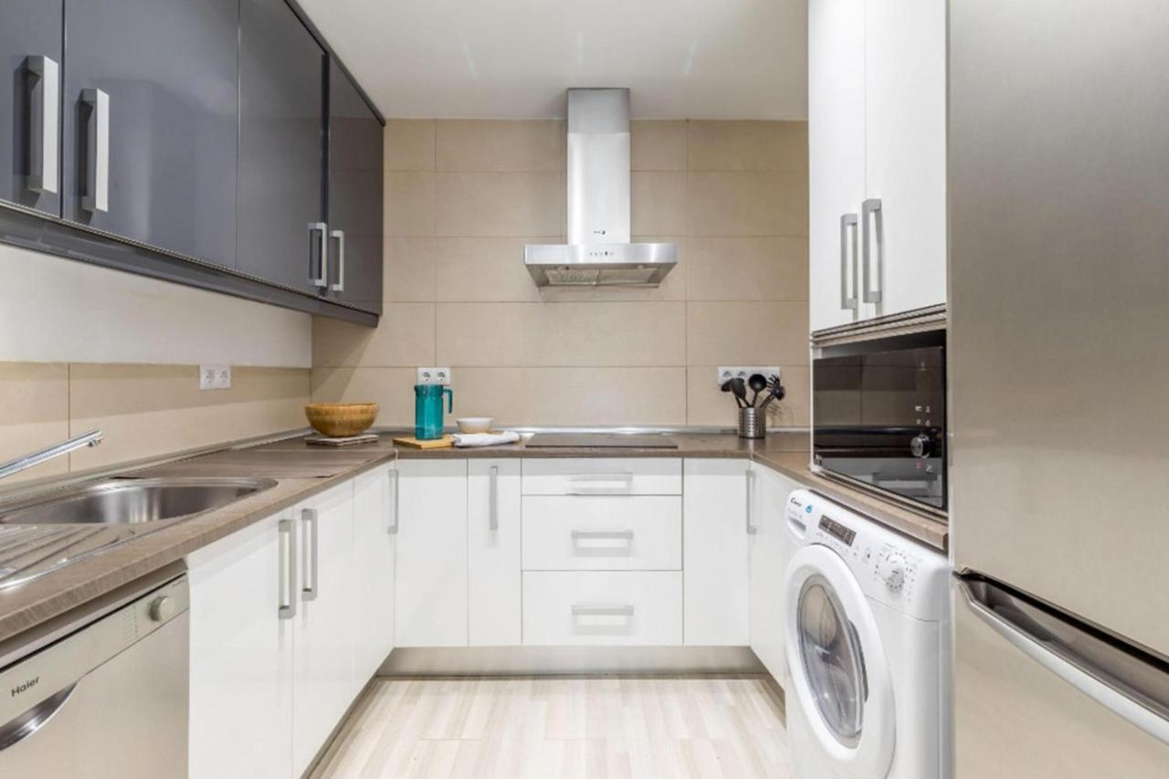 Spacious Flat Puerta Del Sol マドリード エクステリア 写真
