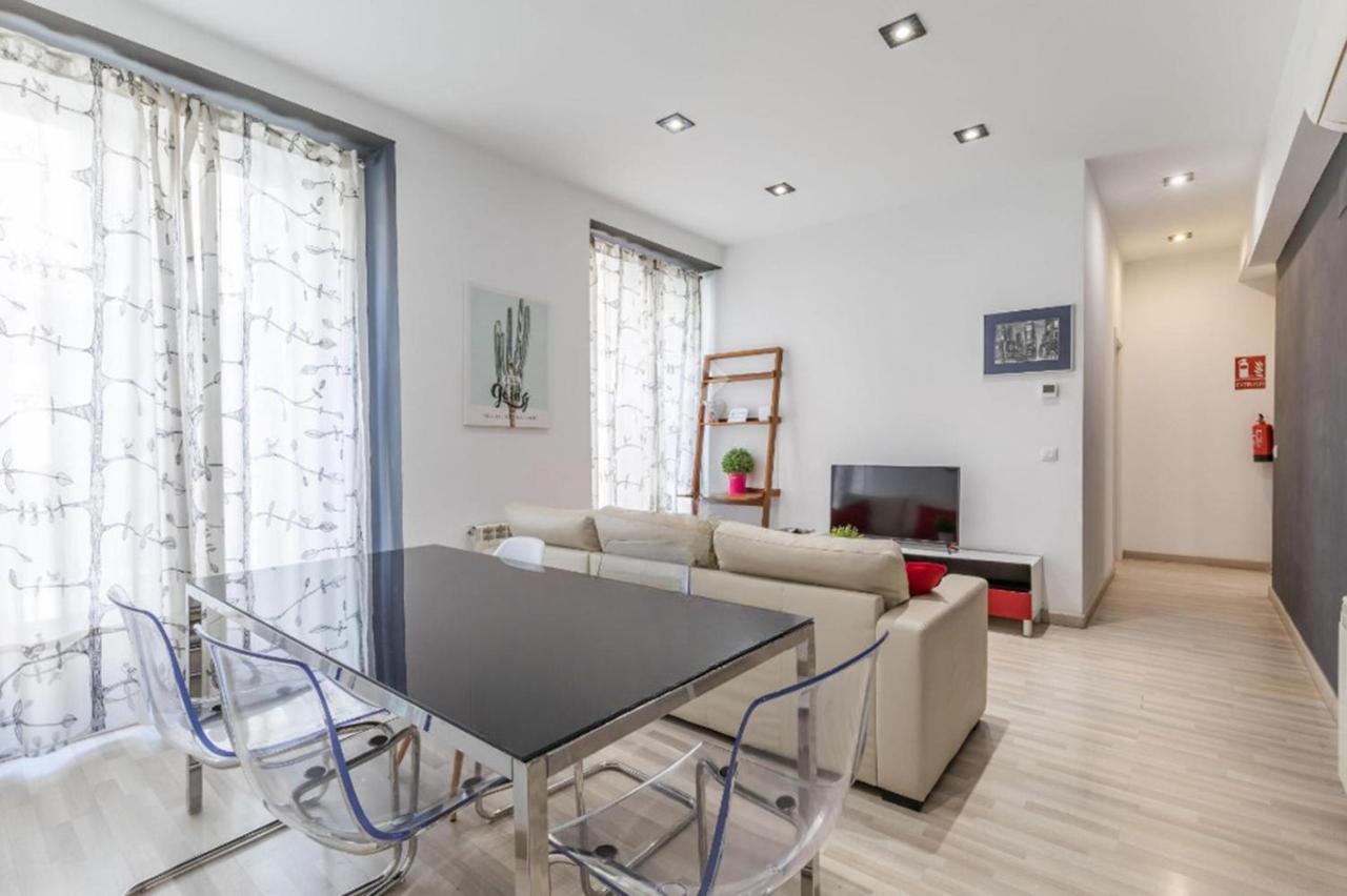 Spacious Flat Puerta Del Sol マドリード エクステリア 写真