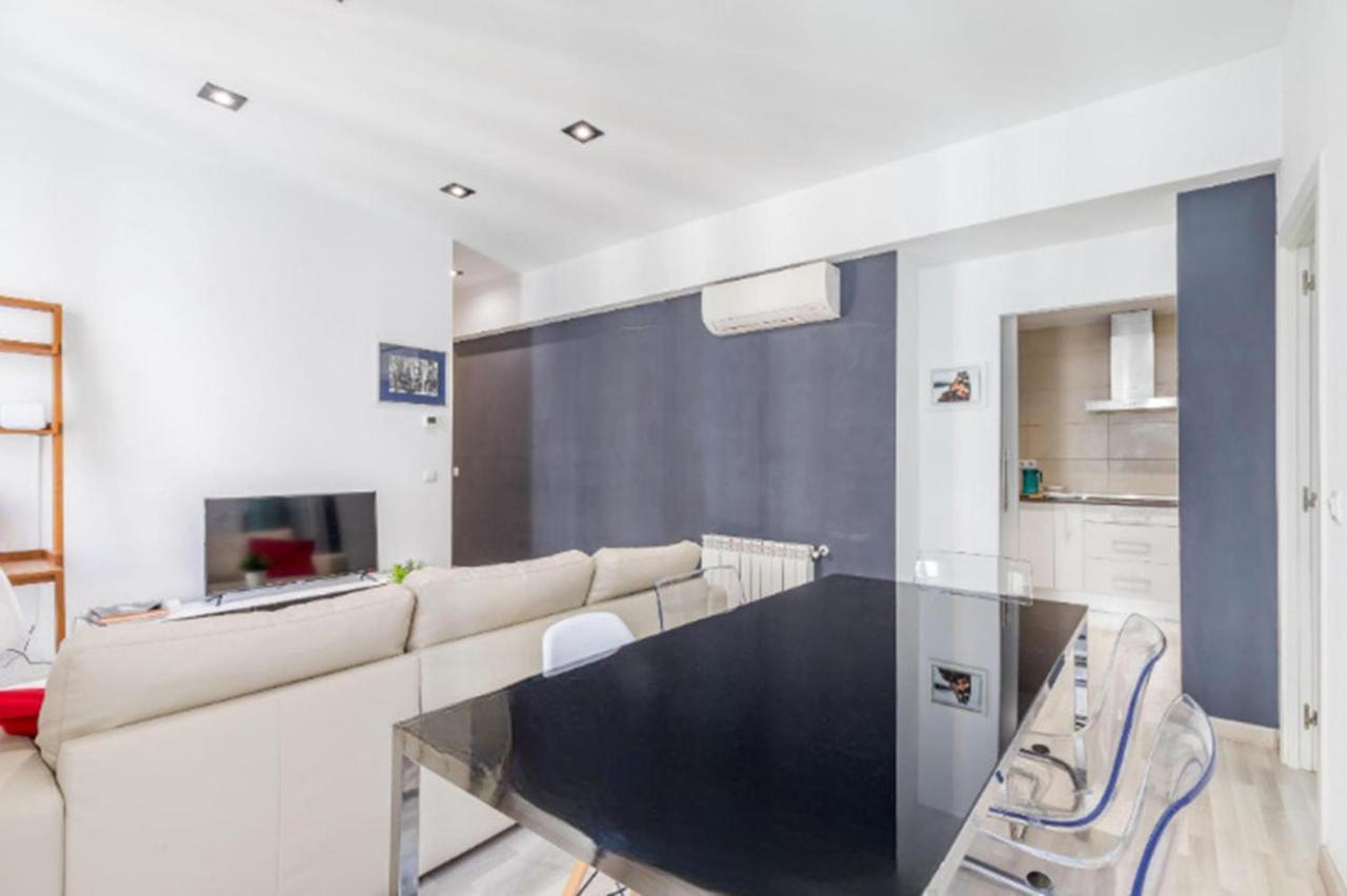Spacious Flat Puerta Del Sol マドリード エクステリア 写真